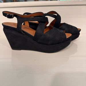 GENTLE SOULS LEATHER WEDGE PLATFORM SANDALS